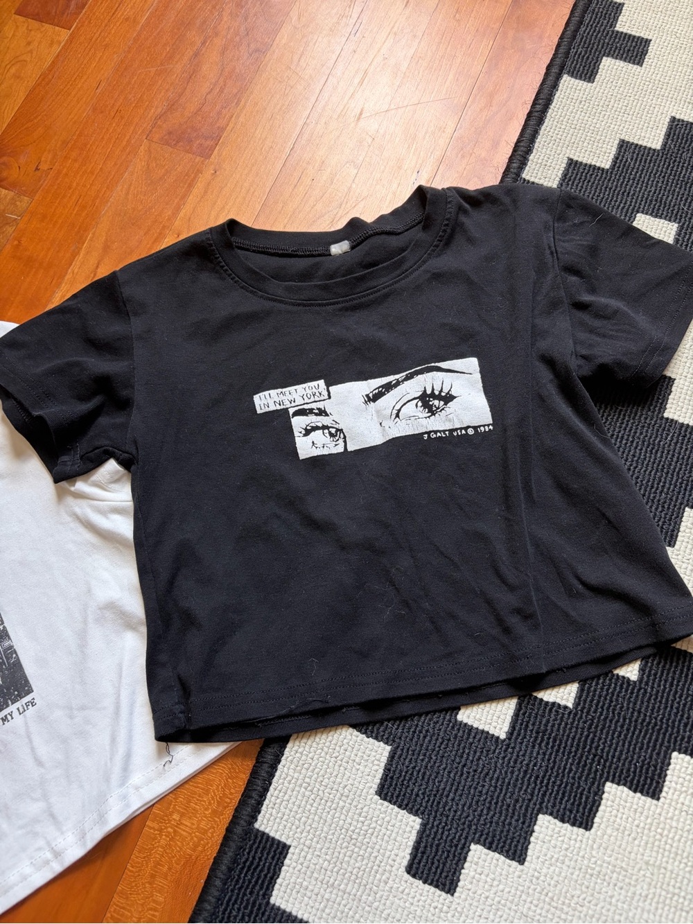 Cropped tee - Picture 2 of 2